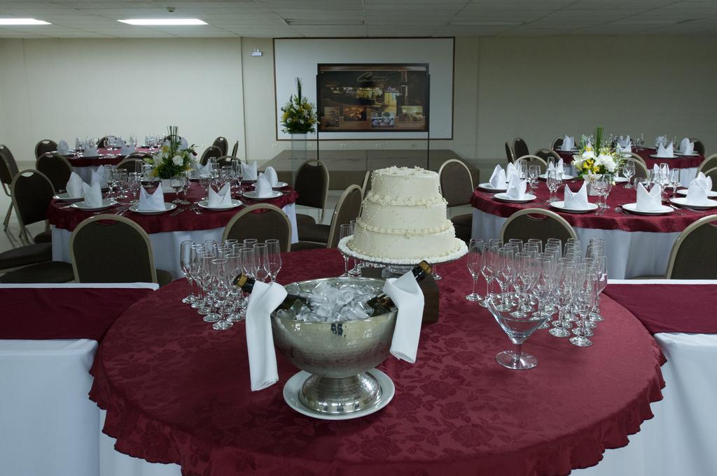Gran Continental Hotel Taubate Bagian luar foto